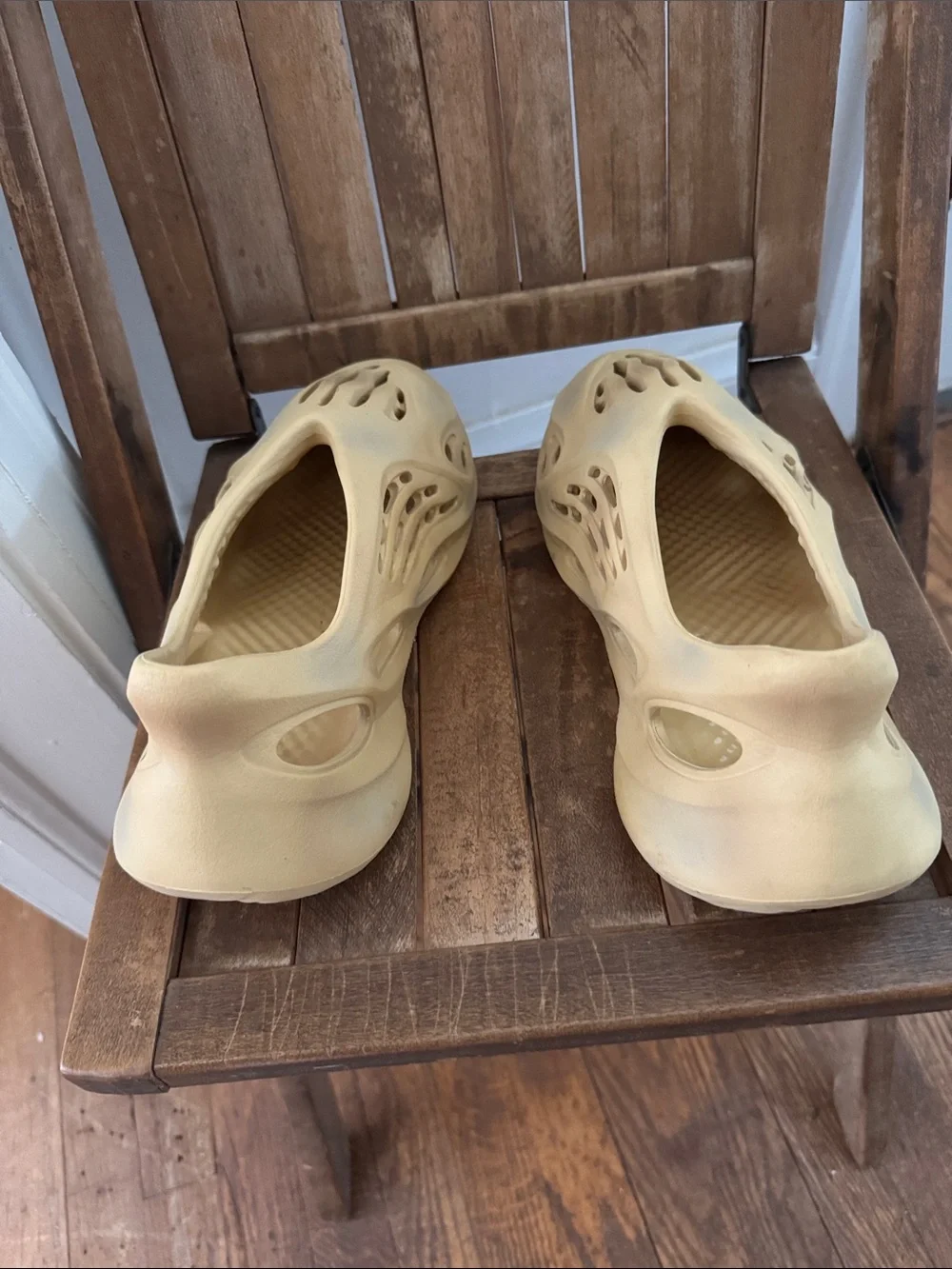 Yeezy men’s 10